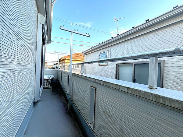 南向きのバルコニーで日当たり良好です☆
