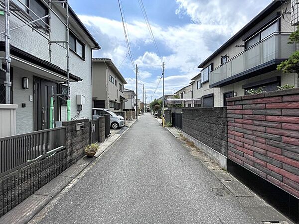 車通りも少なくお子様がいても安心な住宅街♪