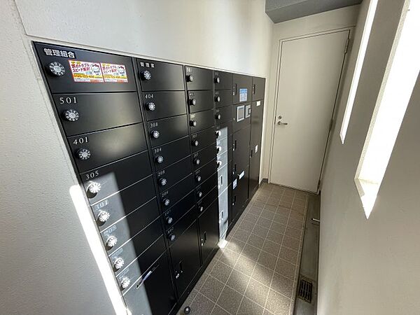 宅配ボックスが複数あるため、忙しい方も荷物の受け取りが楽々です。