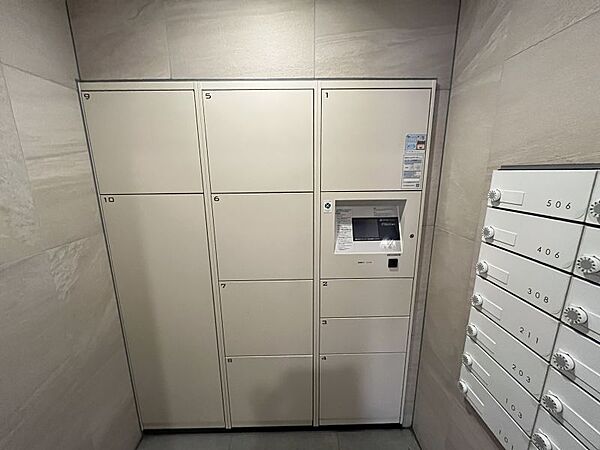 宅配ロッカー●大小さまざまなサイズを完備！不在時もお荷物のお受け取りができ忙しい方に嬉しい設備です♪