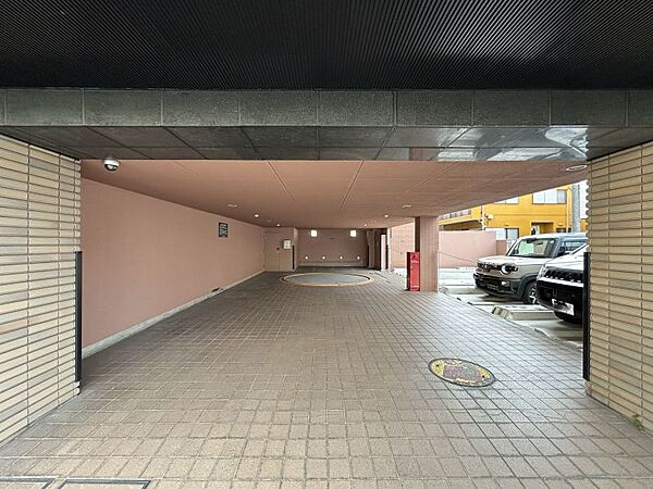 敷地内に駐車場完備！最新の空き状況など詳細は担当者までお問い合わせください！