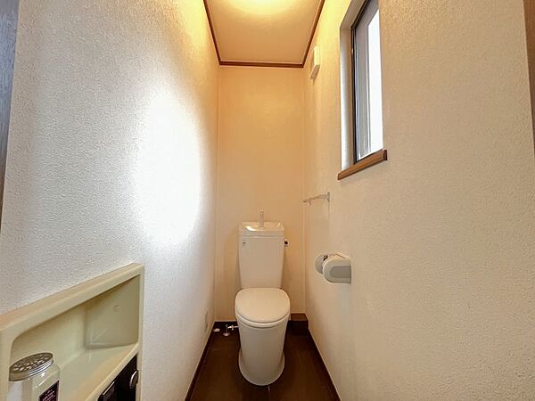 1階、2階それぞれトイレがあり、混みあう朝も安心です！
