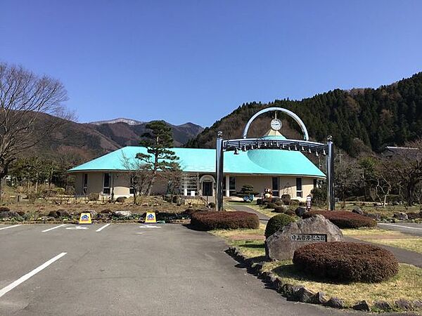 中山晋平記念館開館時間【3月~11月：9:00~17:00】【12月~2月：9:00~16:00】休館日【12月～3月は月曜日 12月29日～1月3日】證城寺の狸囃子などを作曲 1500m
