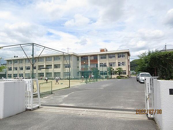 岡山市立吉備中学校岡山市立吉備中学校 2310m