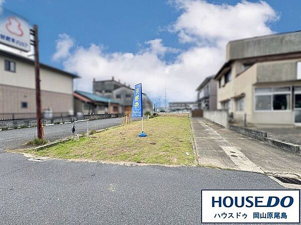 敷地東側からの現地写真です。西側・東側の二方から敷地へ出入りが可能となっております。