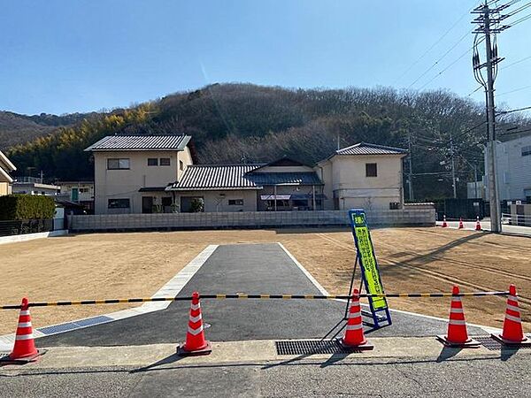 閑静な住宅地　スーパー・銀行等徒歩圏