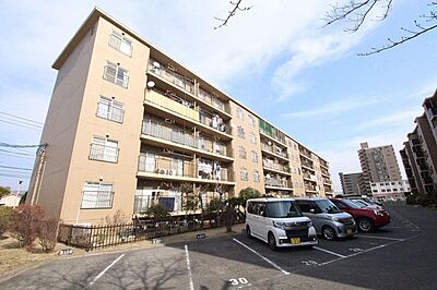 外観:鉄筋コンクリート5階建 スーパー・病院・小学校等徒歩圏 外観:鉄筋コンクリート5階建 スーパー・病院・小学校等徒歩圏