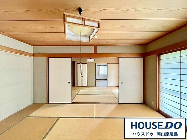 1階和室は6帖と8帖の続き間和室となっており、襖をはずすと14帖の広々とした空間が広がります！