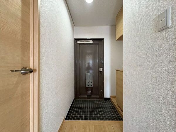 おでかけの時も帰った時も、「我が家」を最初に感じでもらえる素敵な空間に♪