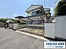 駐車場：駐車は、敷地南側と東側カーポートに2台可能となっております♪