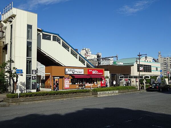 南浦和駅 2420m