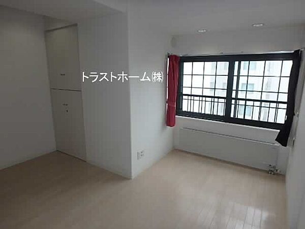洋室6.9帖