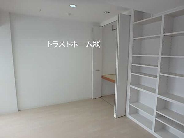 洋室6.9帖