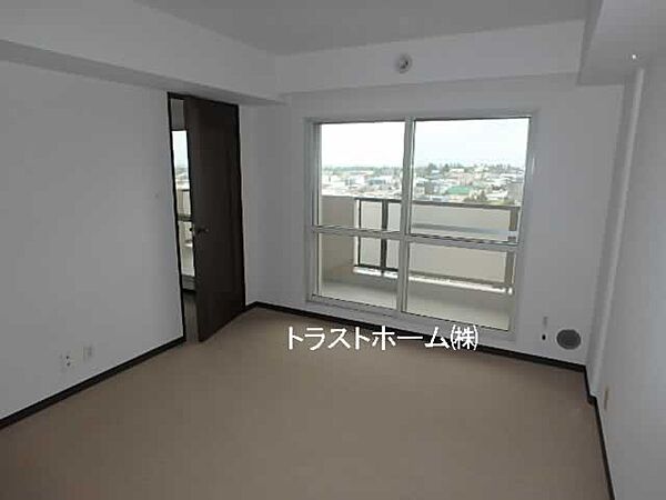 洋室7.7帖