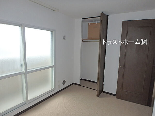 洋室5.6帖