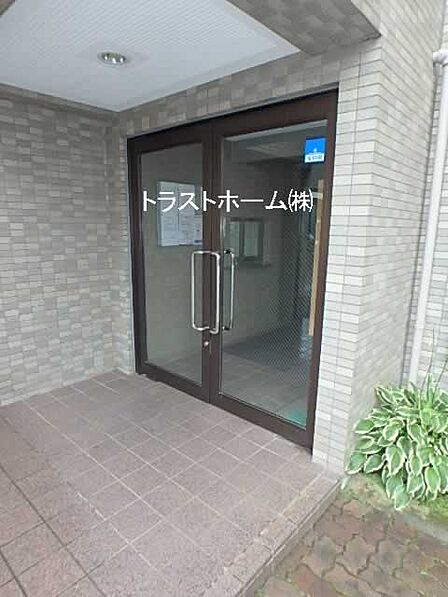 入口