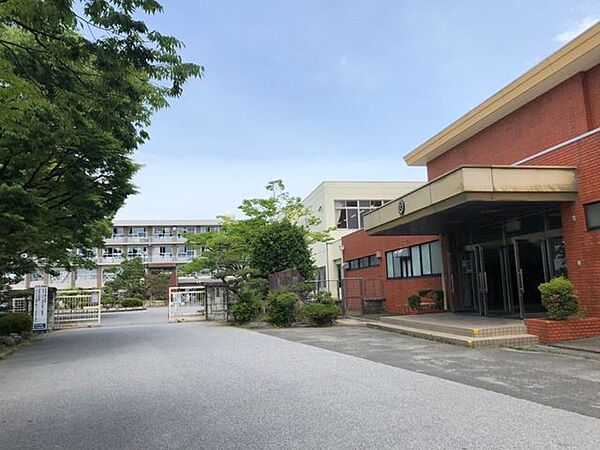 木曽川中学校 1830m
