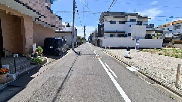 東側前面道路　南方面