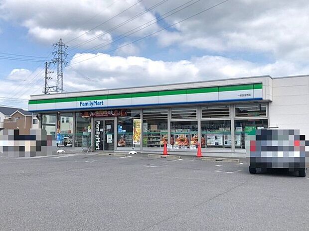 ファミリーマート一宮伝法寺店 170m