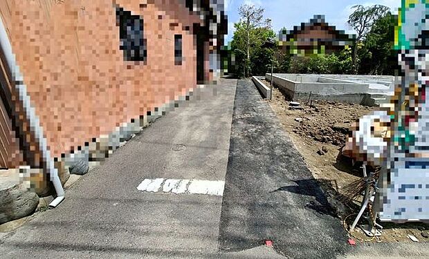 北側前面道路 東方面