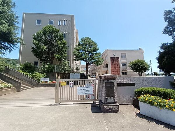厚木市立荻野小学校（1000m）