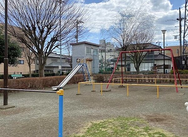 やなぎちょう公園（370m）