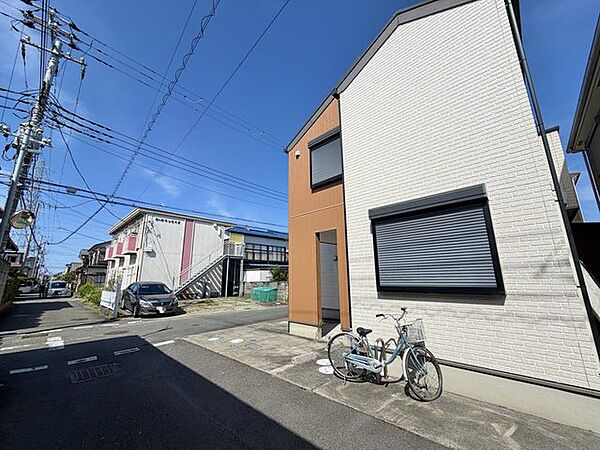 土日に限らず平日のご見学もご相談下さい。また、物件と併せて「住宅ローン」のご相談も承っております。不動産に関わるご要望は「SLE不動産」にお任せ下さい。