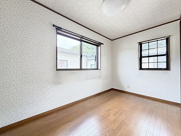 秦野市で住宅探しの方は「SLE不動産」にお任せ下さい。お客様ひとりひとりに沿ったご提案を差し上げます。■TEL:0463-20-9664