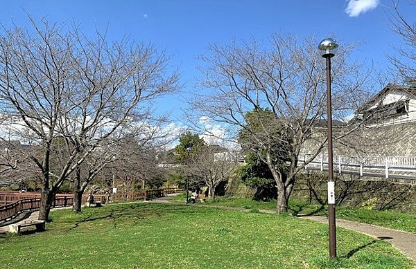 広町公園（1590m）