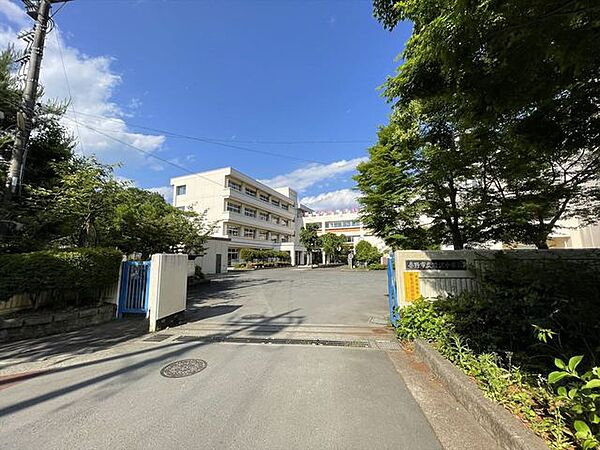 秦野市立渋沢中学校（1660m）