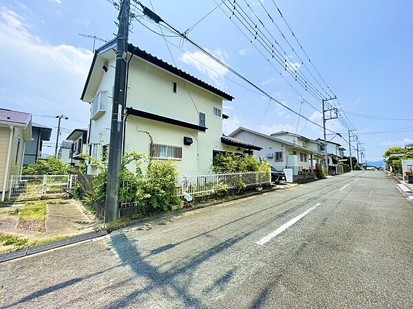 秦野の山々と自然とともに伸びやかな暮らしを始めてみませんか。まずはお気軽にお問い合わせをお待ちしております