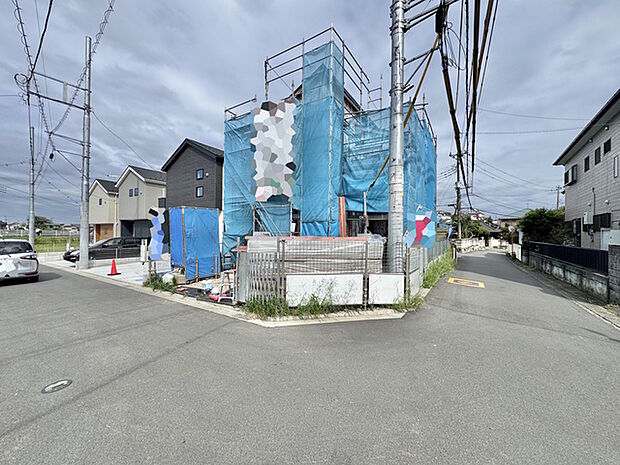 車通りも少なく静かな環境です。