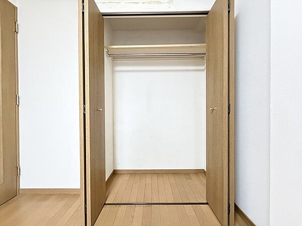 全居室収納完備しておりますので、お部屋を最大限に広くお使いいただけます。