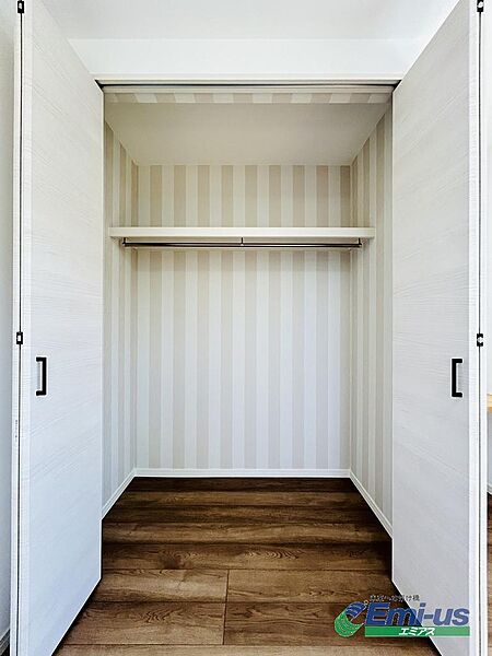 各部屋には十分な大きさのクローゼット設置しています♪