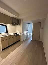 東京メトロ丸ノ内線 四谷三丁目駅 徒歩6分の賃貸アパート 6階1DKのリビング/ダイニング