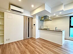 JR山手線 目黒駅 徒歩8分の賃貸マンション 2階1LDKのリビング/ダイニング