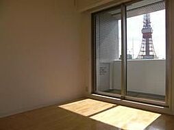 東京メトロ日比谷線 神谷町駅 徒歩3分の賃貸マンション 9階ワンルームのリビング/ダイニング