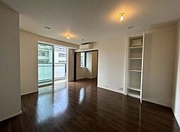 東京メトロ千代田線 乃木坂駅 徒歩1分の賃貸マンション 3階1LDKのリビング/ダイニング