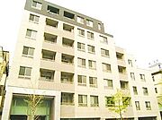 原宿駅より徒歩4分 2階 築20年9ヶ月の賃貸物件