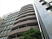 御茶ノ水駅より徒歩7分 築21年7ヶ月 13階建の賃貸物件