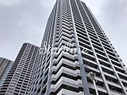 月島駅より徒歩5分 築34年8ヶ月 37階建の賃貸物件