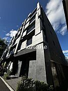 神泉駅より徒歩10分 3階 築3年1ヶ月の賃貸物件