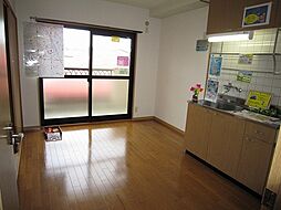 鹿児島市電2系統 高見橋駅 花岡屋敷下車 徒歩28分の賃貸マンション 1階2DKのリビング/ダイニング