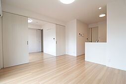 JR鹿児島本線 川内駅 徒歩13分の賃貸アパート 1階2LDKのリビング/ダイニング