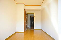 鹿児島市電2系統 桜島桟橋通駅 徒歩15分の賃貸マンション 5階1Kのリビング/ダイニング