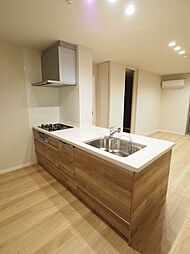 鹿児島市電1系統 荒田八幡駅 二中通駅　徒歩16分、　鹿児島下車 徒歩13分の賃貸マンション 1階2LDKのリビング/ダイニング