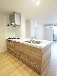 鹿児島市電1系統 荒田八幡駅 二中通駅　徒歩16分、　鹿児島下車 徒歩13分の賃貸マンション 2階2SLDKのリビング/ダイニング