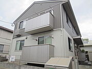  築11年 2階建の賃貸物件