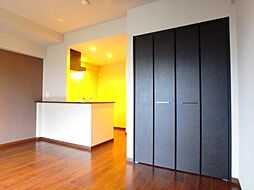 鹿児島市電2系統 鹿児島中央駅前駅 上之園町下車 徒歩7分の賃貸マンション 5階ワンルームのリビング/ダイニング