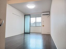 JR鹿児島本線 川内駅 バス10分 薩摩川内警察署前下車 徒歩4分の賃貸アパート 2階ワンルームのリビング/ダイニング